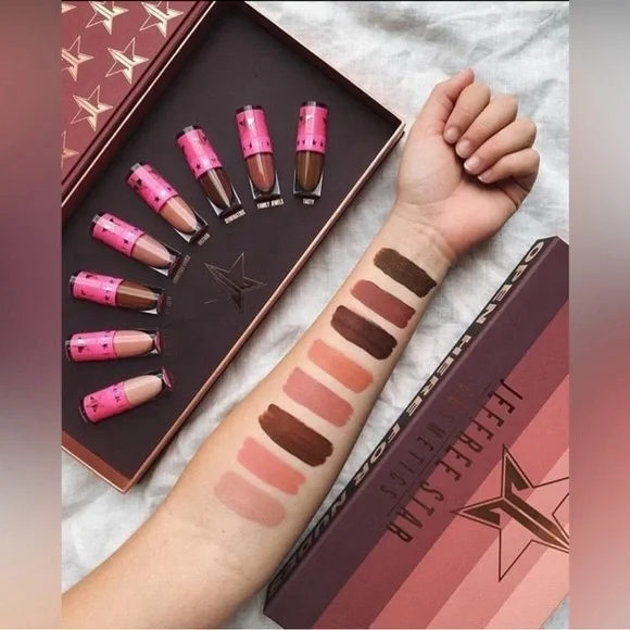 JEFFREE STAR Open Here For Nudes Mini Velour Liquid Lipstick